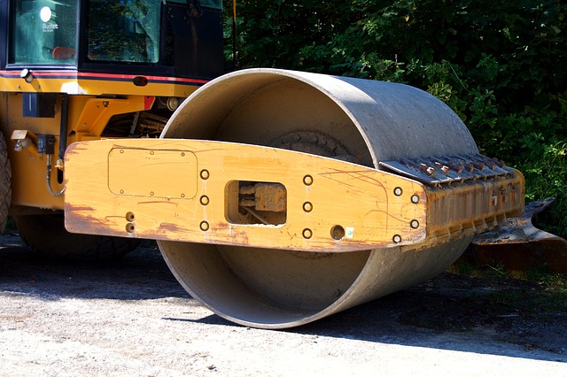 Asphalt Mixes and Thickness: Impact on Price and Durability